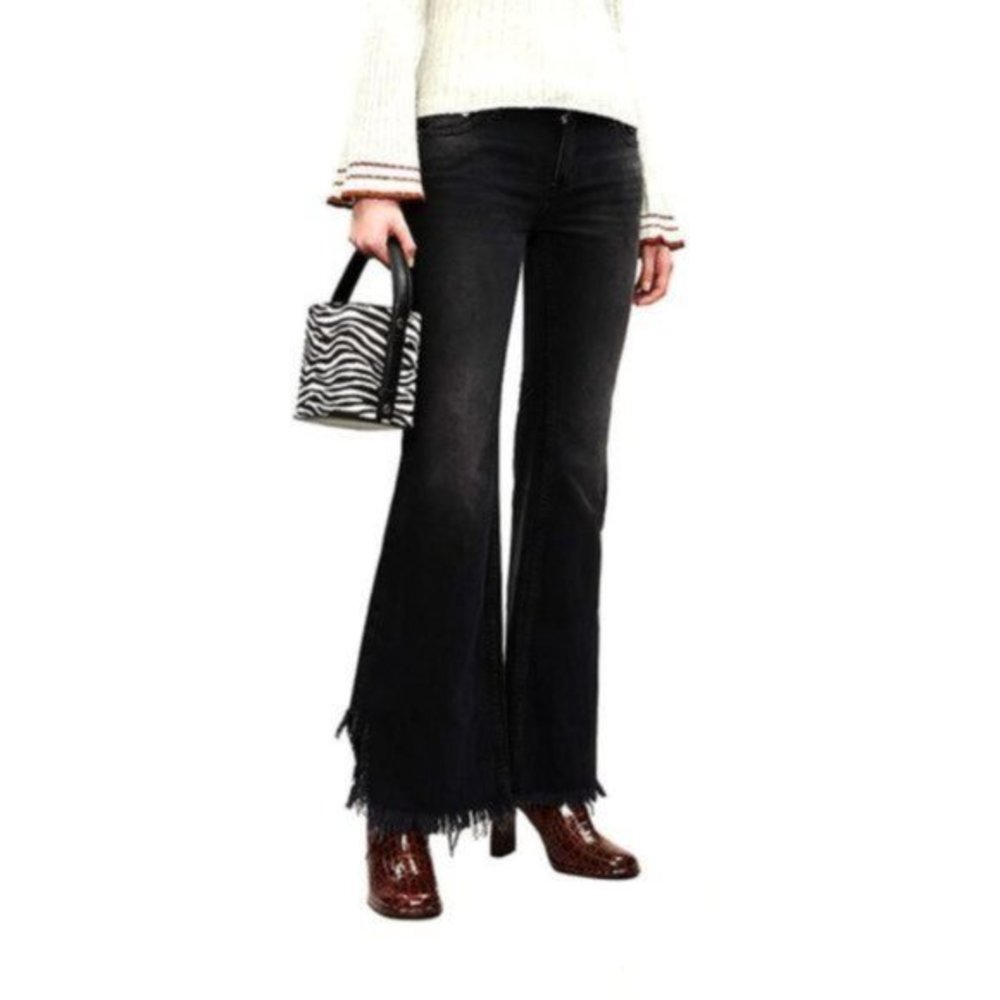 Free People Vintage Flare Ash Jeans. - Picture 3 of 12